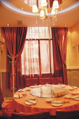 郭茨口玫瑰街餐饮一条街万能旺铺优转 