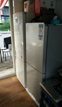 钟家村汉商银座旁边小吃店白菜价整转