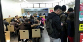 机会难得！中南地铁站旁65㎡餐饮旺铺整转