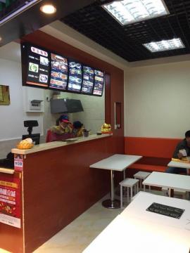 光谷步行街火星美食城旺铺急转