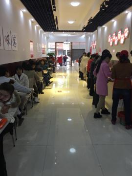 司门口黄金地段400平米餐饮急转