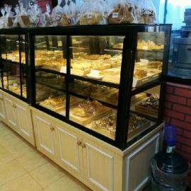 南湖湖工大蛋糕店急转