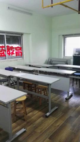 范湖双地铁葛洲坝国际广场培训室转让