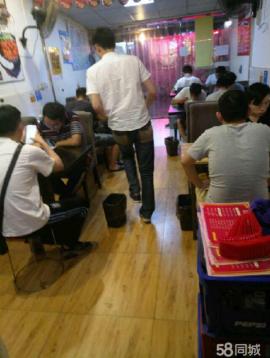 金融港青春荟商业街35平米旺铺急转