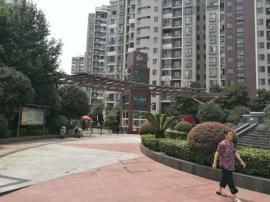 硚口区繁华商业街30平米店面因身体原因急...