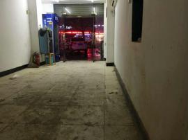 北湖西路临街低租金餐饮万能门面转让