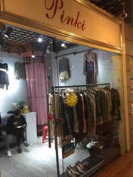 街道口流行视窗3楼10平米女装店转让