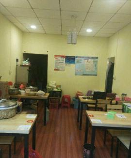 鲁磨路地质大学商业街冒菜+炒菜门面转让