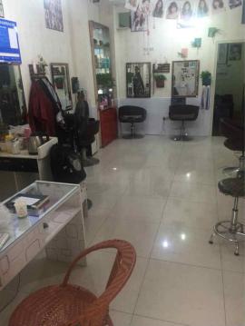 歌林花园地铁口60平米精装门店转让