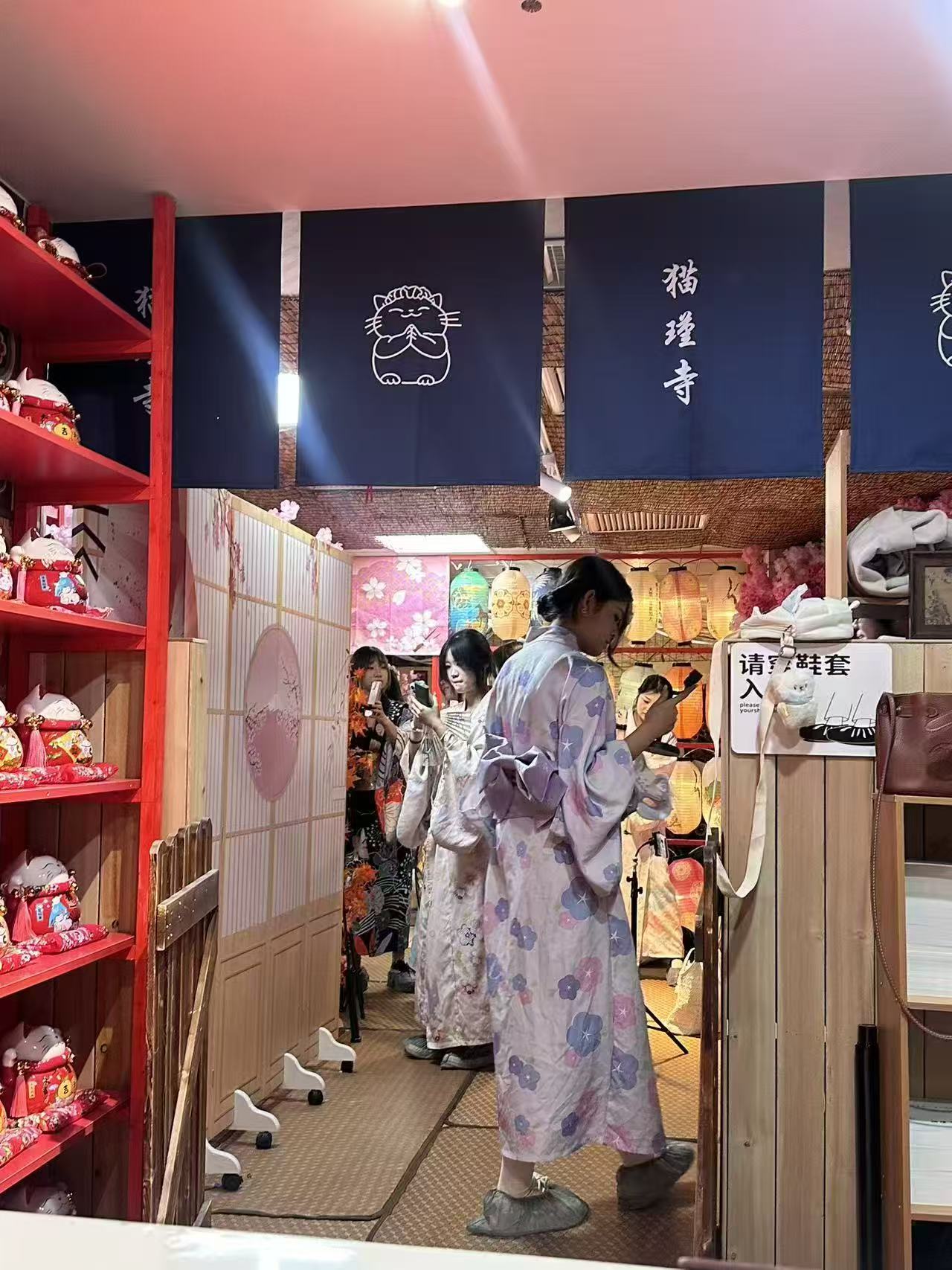 江汉区中山大道平安大厦猫咖加换装馆转让