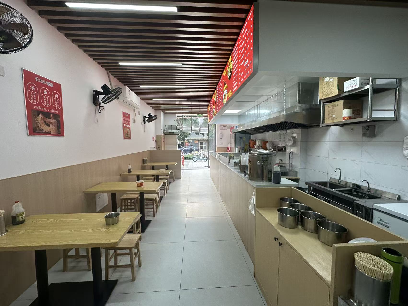 洪山区和平街纺机社区牛肉面馆转让