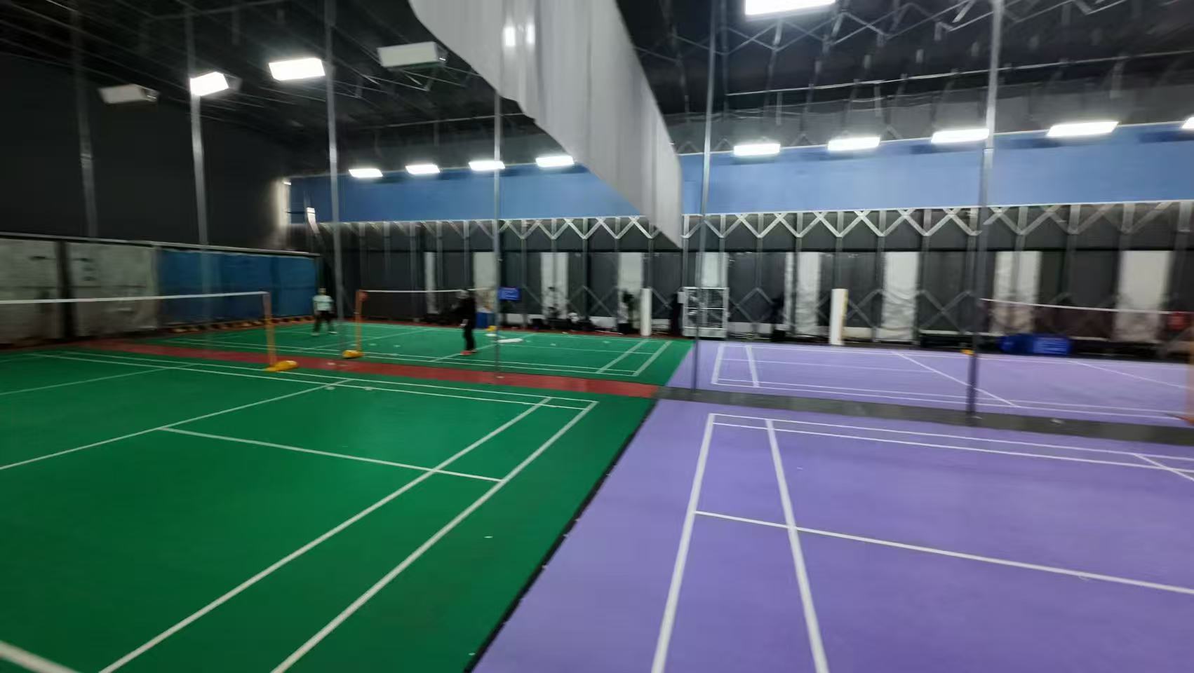 洪山区巡河体育公园羽毛球馆出租