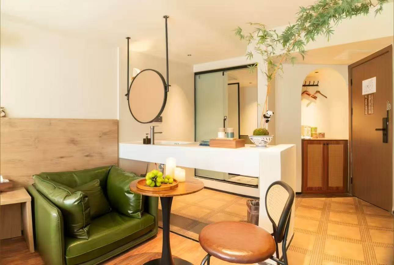 小十字民生路商圈600平民宿转让